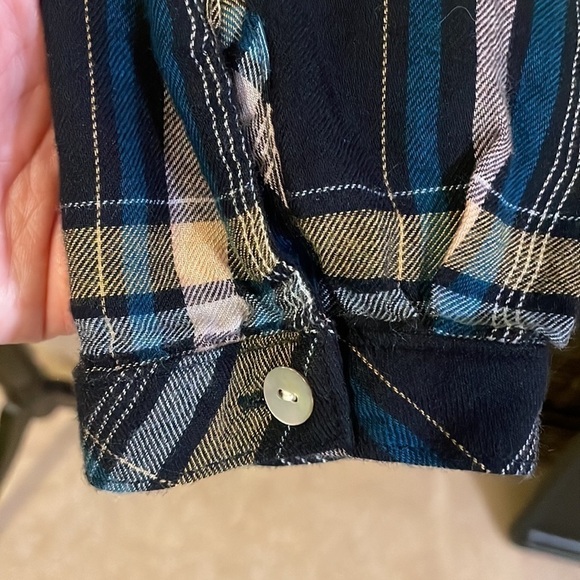 j.Jill Button Down Shirt EUC - Picture 5 of 9